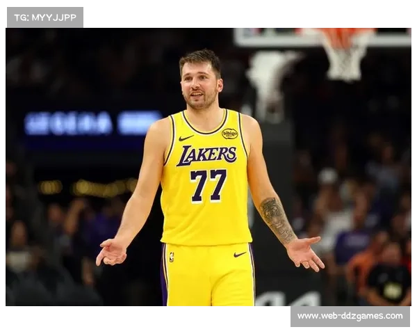 湖人120-114逆转灰熊，詹姆斯26分东契奇36分